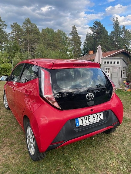 Toyota Aygo 3 of 5