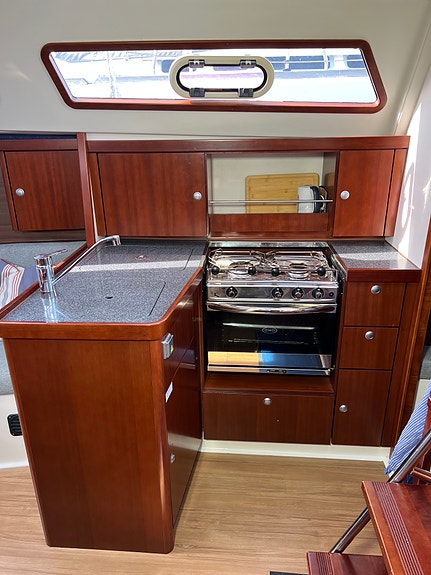 Hanse 320, mycket välutrustad och uppgraderad 8 of 22