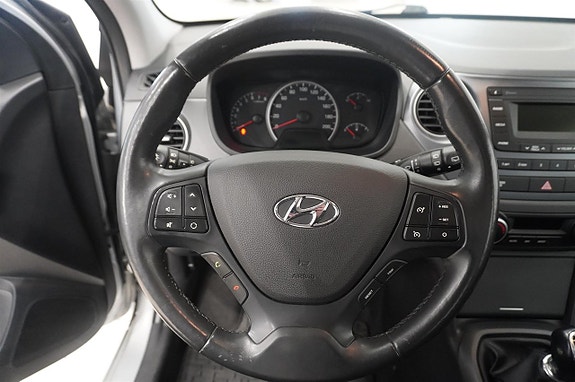 Hyundai i10 8 of 10