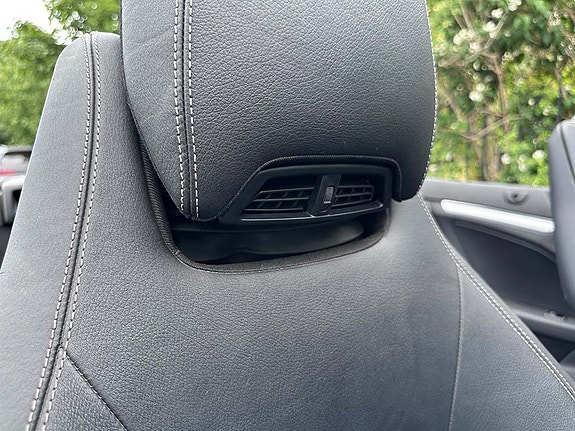 Mercedes-Benz E220 12 of 13