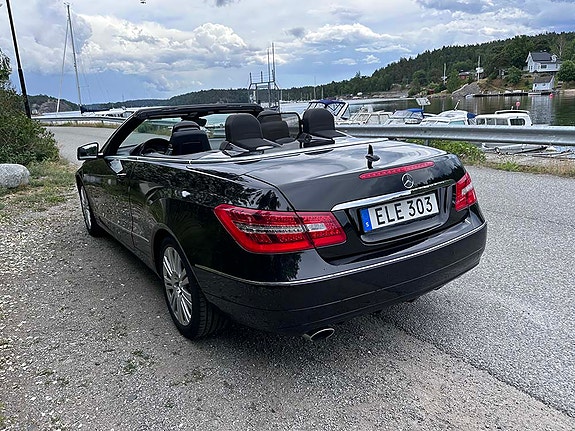 Mercedes-Benz E220 5 of 13