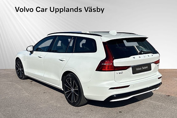 Volvo V60 4 of 16