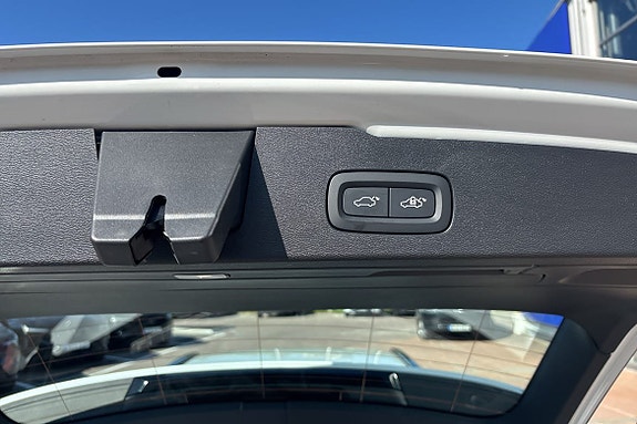 Volvo V60 13 of 16
