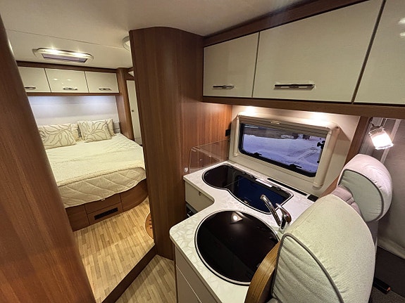 LMC Cruiser Sportline T 722 - Queenbed - Alde - Automat - 150hk - Nyservad - 11 of 19