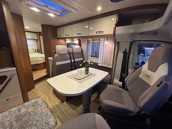LMC Cruiser Sportline T 722 - Queenbed - Alde - Automat - 150hk - Nyservad - 7 of 19