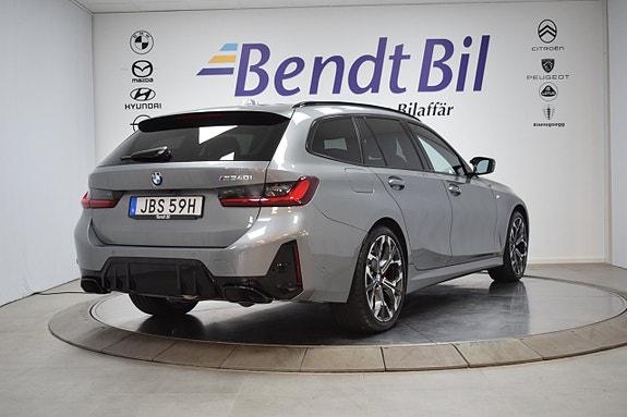BMW M340i 10 of 25