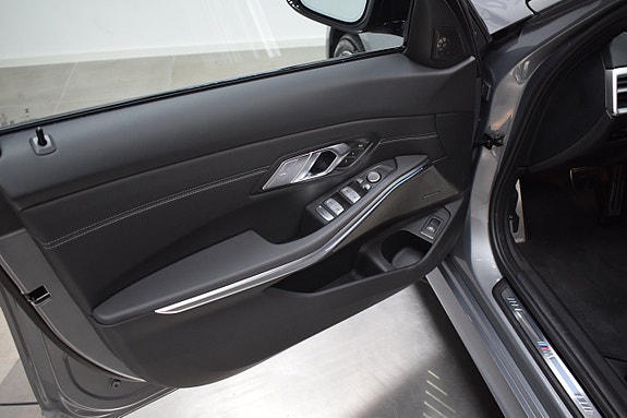 BMW M340i 7 of 25