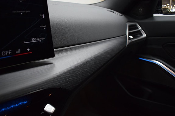 BMW M340i 24 of 25