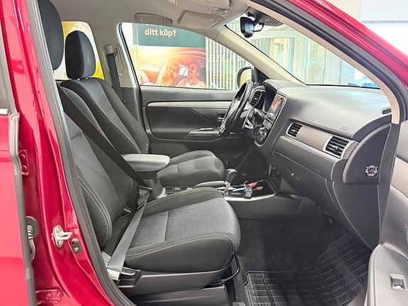 Mitsubishi Outlander 13 of 19