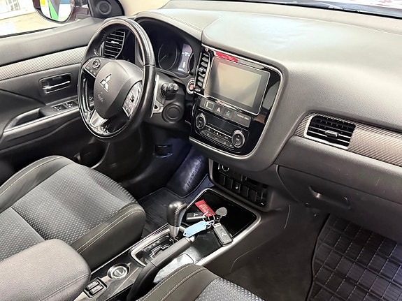 Mitsubishi Outlander 9 of 19