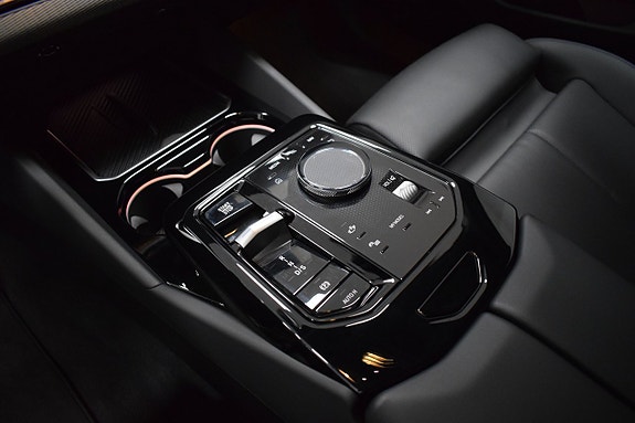 BMW 530e 23 of 25