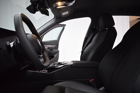 BMW 530e 20 of 25