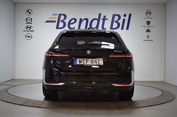BMW 530e 3 of 25