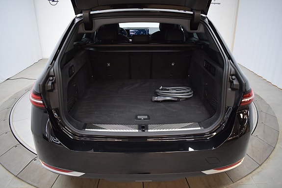 BMW 530e 25 of 25