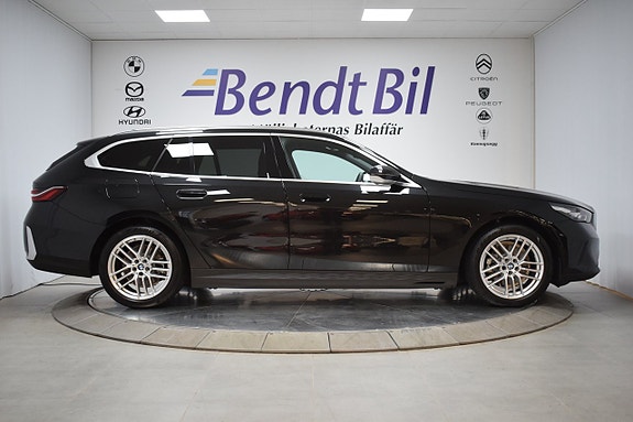 BMW 530e 5 of 25