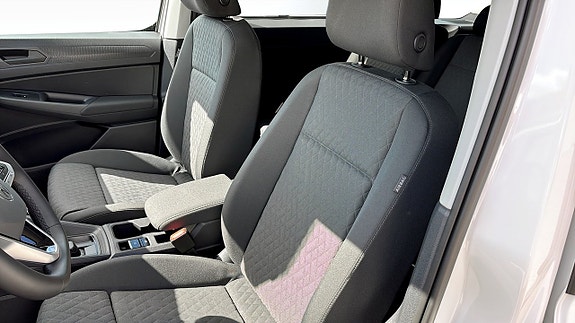 Volkswagen Caddy Maxi 8 of 12