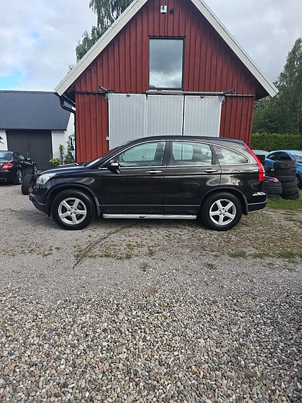 Honda CR-V 2 of 7