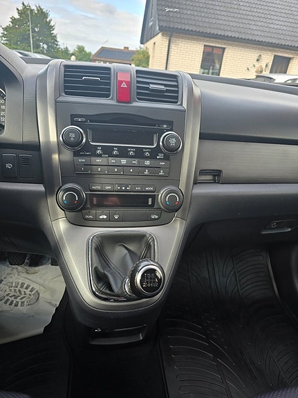 Honda CR-V 7 of 7