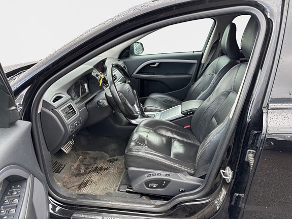 Volvo V70 9 of 12