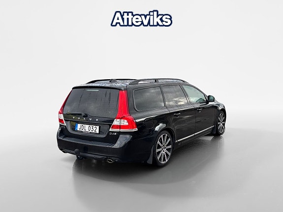 Volvo V70 3 of 12