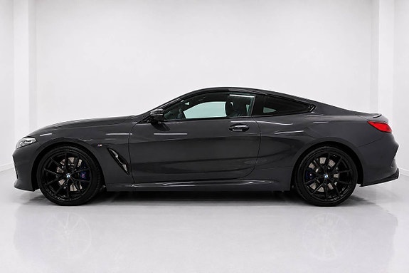 BMW M850i 3 of 30