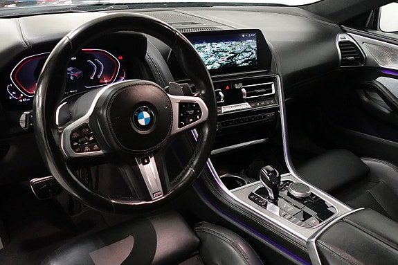 BMW M850i 6 of 30