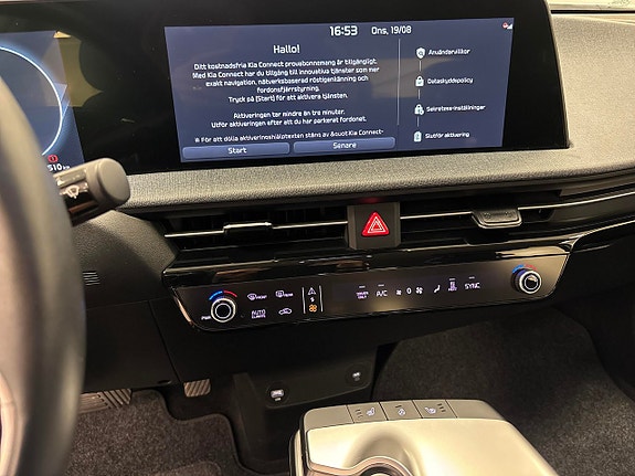 Kia EV6 11 of 15