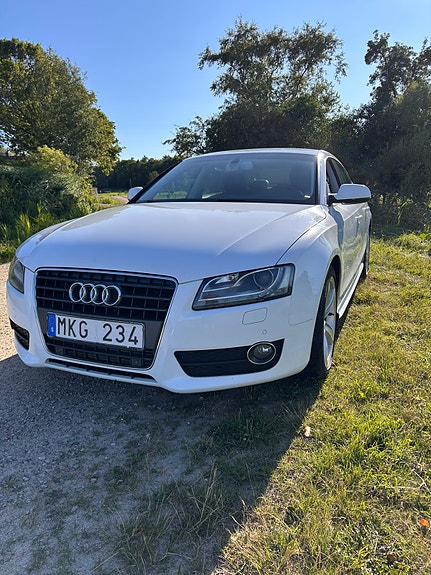 Audi A5 2 of 7