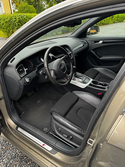 Audi A4 6 of 12