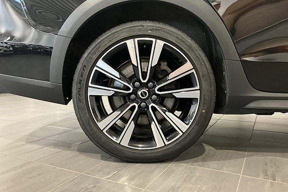 Volvo V60 Cross Country 17 of 22
