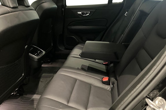 Volvo V60 Cross Country 13 of 22