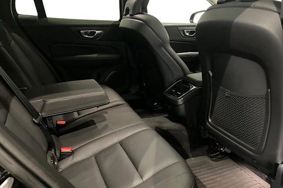 Volvo V60 Cross Country 9 of 22