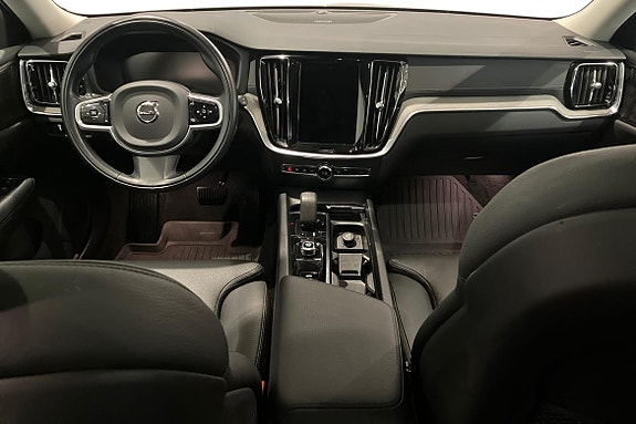 Volvo V60 Cross Country 10 of 22