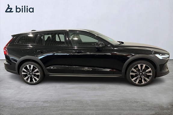 Volvo V60 Cross Country 18 of 22