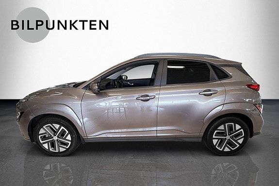 Hyundai Kona 2 of 8