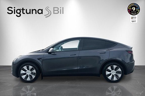 Tesla Model Y 2 of 25