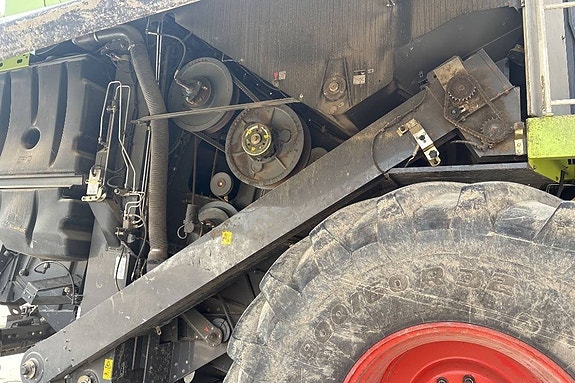 CLAAS Lexion 650, Servad enl intervall 18 of 24