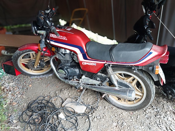 Honda CB400NB 2 of 3