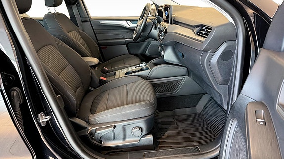 Ford Kuga 3 of 11