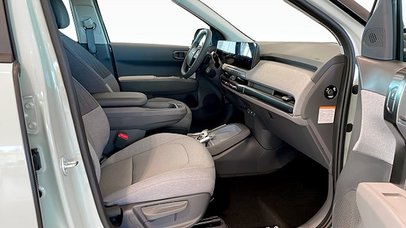 Kia EV3 7 of 13