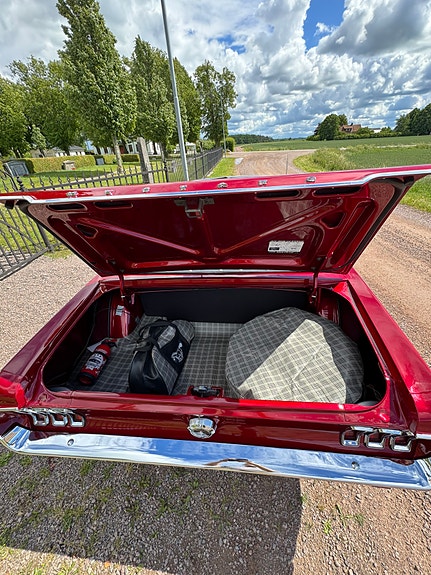 Ford Mustang 4 of 23