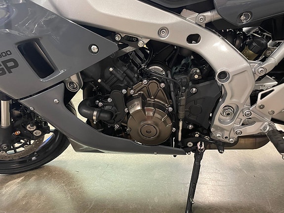 Yamaha XSR900 GP AKRAPOVIC 850 mil xsr xsr- xsr900 gp 5 of 8
