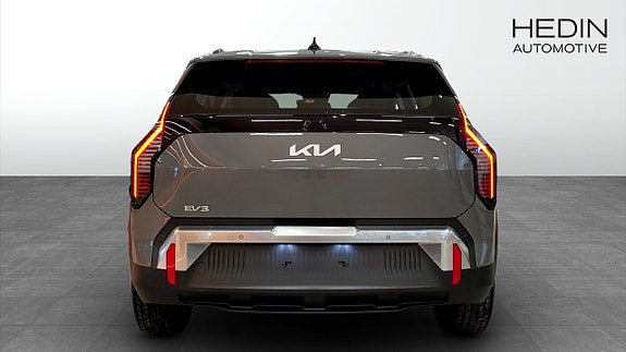 Kia EV3 7 of 12