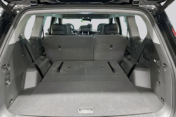 Kia EV9 13 of 24