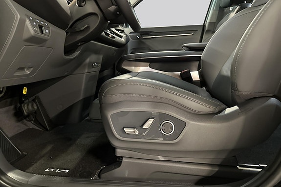 Kia EV9 16 of 24