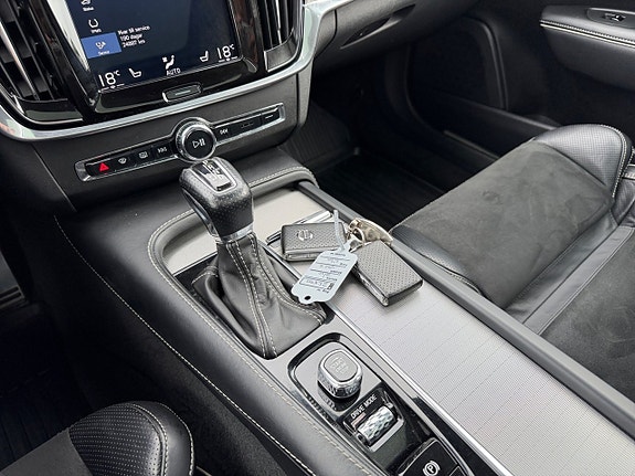 Volvo V90 18 of 23
