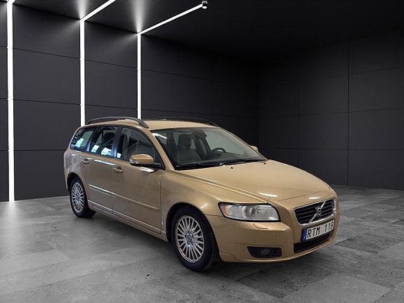 Volvo V50 8 of 23