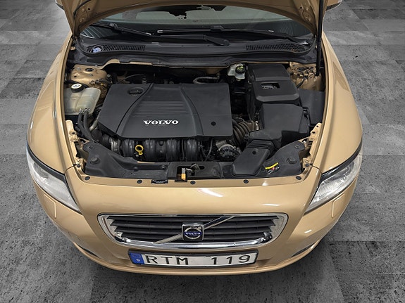 Volvo V50 9 of 23