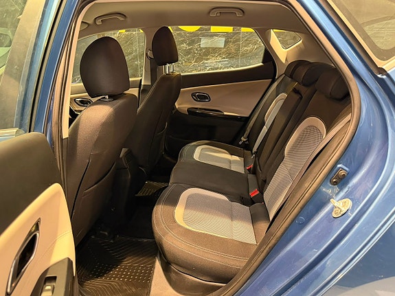 Kia Ceed 16 of 25