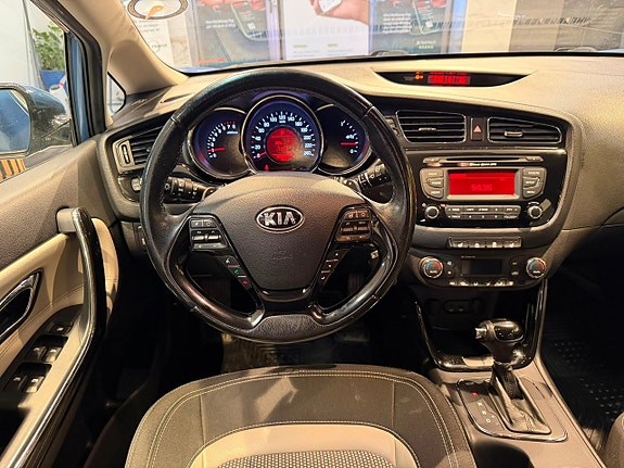 Kia Ceed 10 of 25